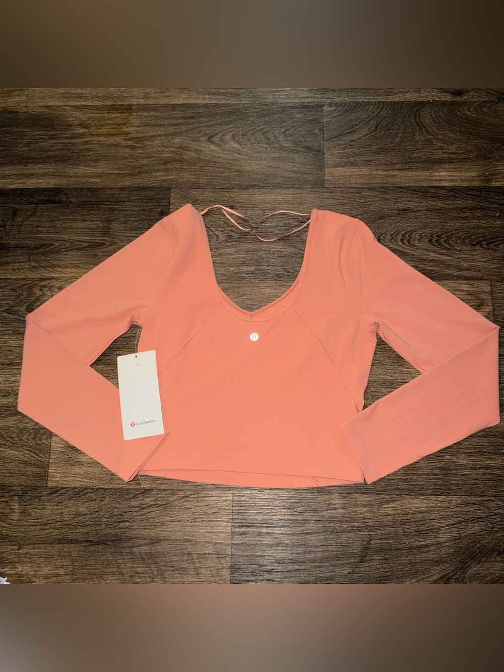 NWT lululemon athletica Coral Pink V-Neck Long Sleeve Crop Top Women’s size 8